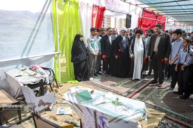 گزارش تصویری | آیین نواخته شدن زنگ نماز اول مهر