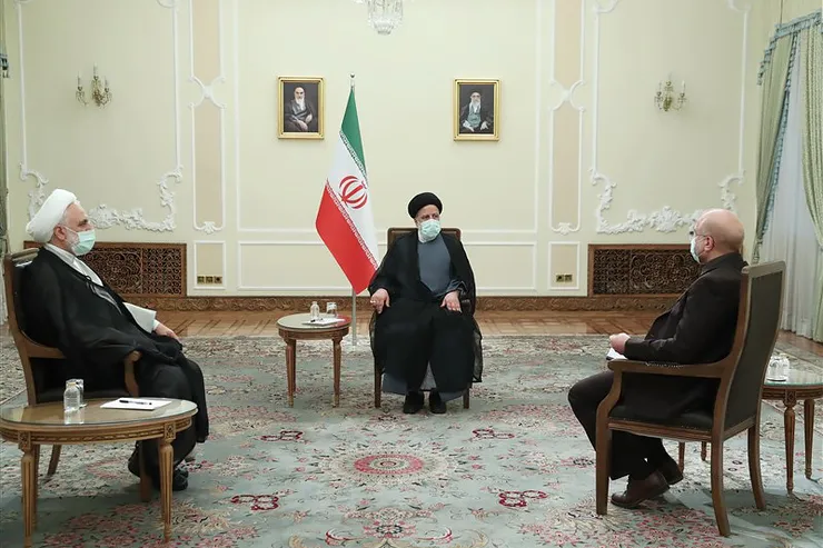 پیگیری مشکلات اقتصادی و هماهنگی اقدامات اجرایی در نشست امروز سران قوا
