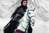از ایل بختیاری تا میدان مشروطه | روایت زندگی تنهاترین سردار زن ایران