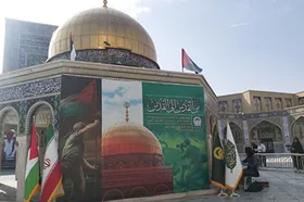 رویداد هنری و رسانه&zwnj;ای &laquo;من القدس الی القدس&raquo; در حرم مطهر رضوی برگزار شد | اعلام همبستگی هنرمندان ایرانی با مقاومت فلسطین+ فیلم