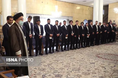 دیدار ملی‌پوشان فوتبال ایران با رییس جمهور