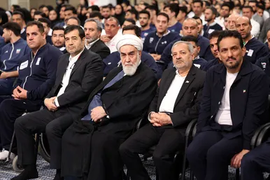 عکس‌هایی از دیدار مدال‌آوران ورزشی و علمی با رهبر انقلاب (۲۸ مهرماه ۱۴۰۴)