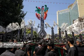 مشهدالرضا (ع) در عزای مظلوم کربلا می&zwnj;گرید | حضور پرشور عزاداران و هیئت&zwnj;های مذهبی در روز عاشورای حسینی + فیلم
