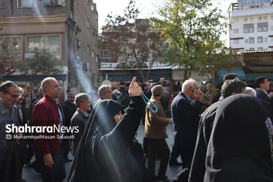 راهپیمایی اصناف، بازاریان و نمازگزاران پس از نماز جمعه مشهد
