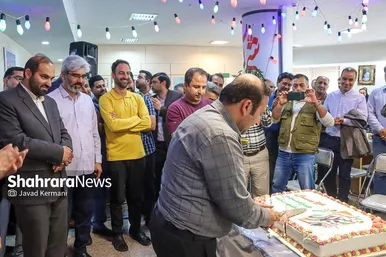 جشن صمیمانه به مناسبت چهاردهمین سالگرد تاسیس روزنامه شهرآرا