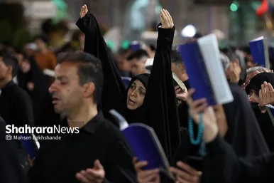 مراسم احیاء شب ۲۱ ماه رمضان در حرم مطهر رضوی