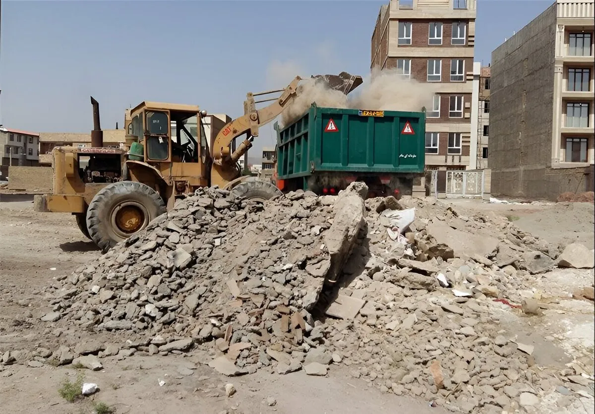 روزانه بیش از ۸۸۰۰ تن خاک و نخاله در مشهد مدیریت می‌شود