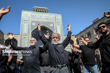 عزاداری روز شهادت امام رضا (ع) در حرم مطهر رضوی