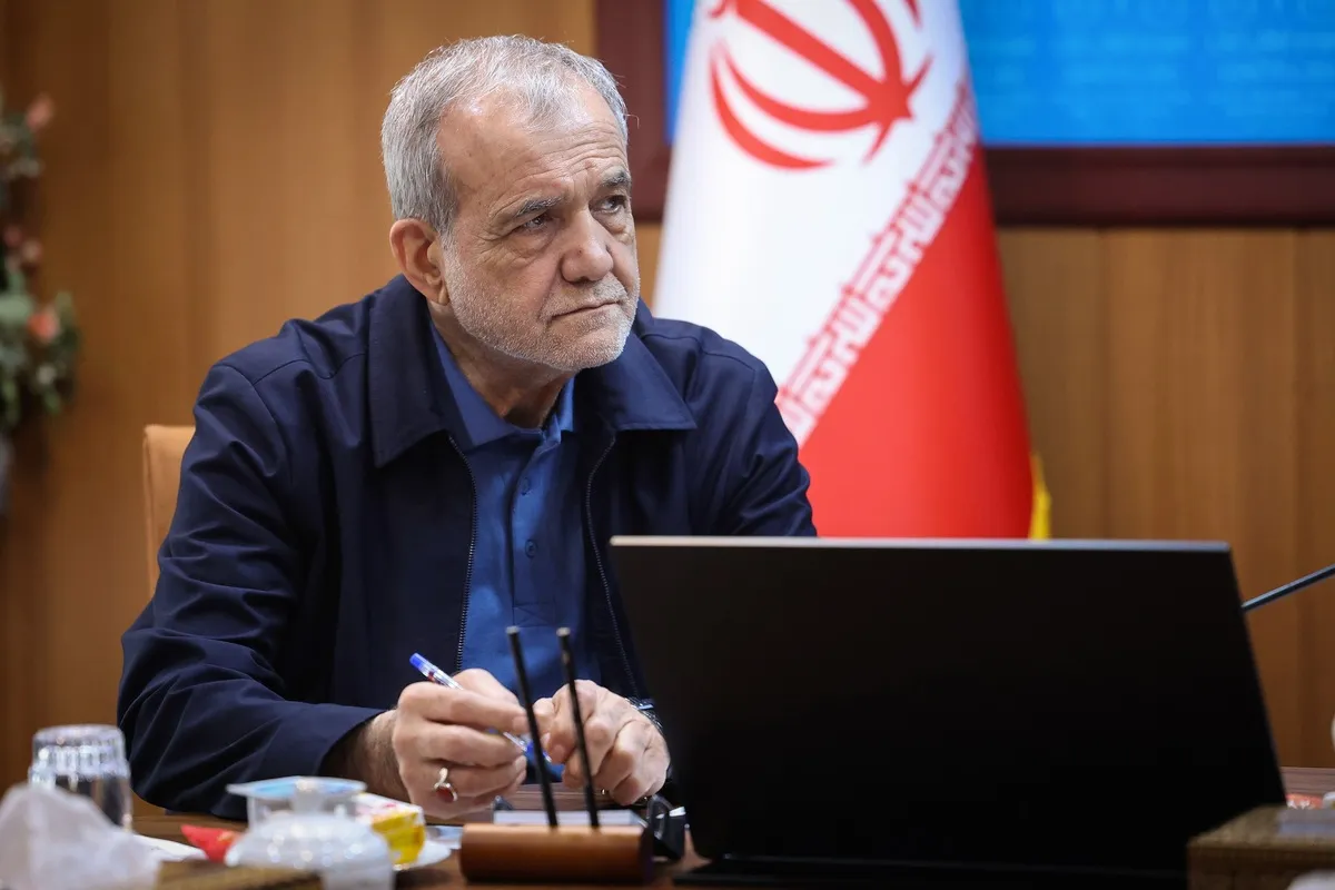 پزشکیان: ارتقای جایگاه معلم، زمینه‌ساز عدالت آموزشی و پیشرفت پایدار متوازن کشور است