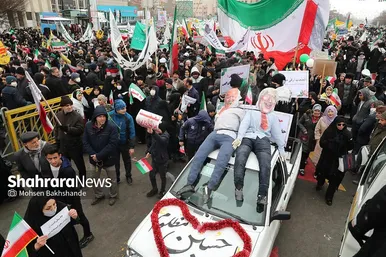 گزارش تصویری حضور باشکوه مردم مشهد در راهپیمایی ۲۲ بهمن