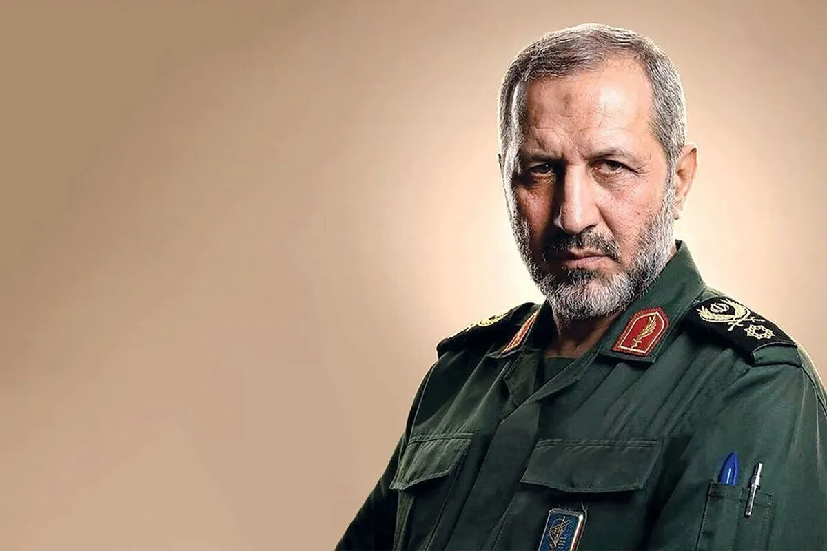 سردار سیدمجید موسوی با پیکر امام شهید انقلاب وداع کرد + فیلم و عکس