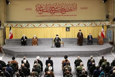 عکس | دیدار جمعی از مسئولان نظام و سفیران کشورهای اسلامی با مقام معظم رهبری