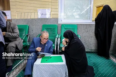 دیدار مردمی فرماندار و مدیران ۱۵ دستگاه اجرایی با اهالی منطقه ۹ مشهد