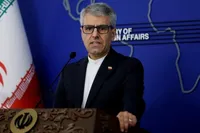 بقایی در نشست خبری: عاصم منیر حامل پیام منفی برای تهران نبود (۱۰ شهریور ۱۴۰۵)