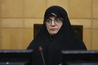 نگاه رهبر شهید به زن| «الگوی سوم زنِ ایرانی؛ روایت عزتمند حضور اجتماعی»