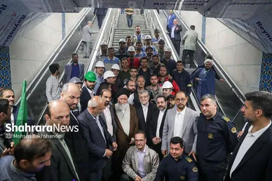 گزارش تصویری | بازدید آیت‌الله علم‌الهدی از ایستگاه باب‌الجواد(ع) مترو مشهد