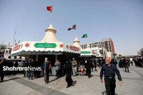 استقرار ۸۰۰ موکب در اطراف حرم مطهر رضوی در ایام شهادت امام رضا (ع) | برگزاری مراسم جاماندگان اربعین در خیابان امام رضا(ع)