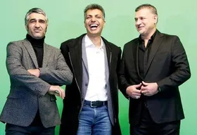 کل کل پژمان جمشیدی با علی دایی سر پاس گل دادن!