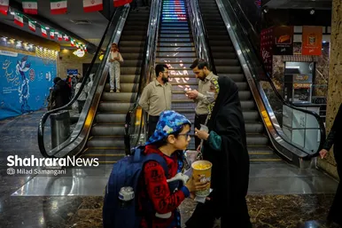 گزارش تصویری | دومین روز از  بیست و دومین جشنواره فیلم فجر مشهد