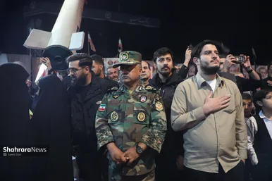 گزارش تصویری | وداع با پیکر سردار شهید حسین ظریفی در دویست‌ودهمین شب اجتماع مشهدی‌ها