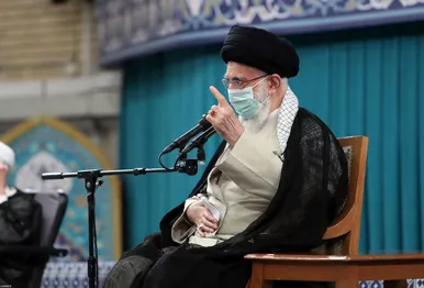 دیدار جمعی از مسئولان نظام و مهمانان شرکت کننده در کنفرانس وحدت اسلامی با رهبر معظم انقلاب