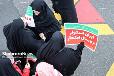 حضور باشکوه مردم مشهد در راهپیمایی ۲۲ بهمن -۳