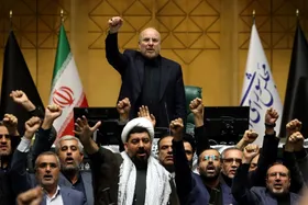 رئیس مجلس شورای اسلامی: برنامه دور از انتظاری برای دشمن طراحی کرده&zwnj;ایم