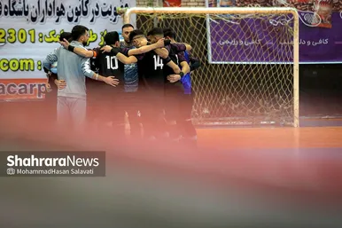 لیگ برتر فوتسال | مسابقه فرش آرا مشهد و سن ایچ ساوه