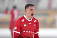 صدای سرگیف هم درآمد: به من پاس نمی‌دهند