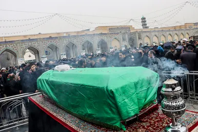 تشییع  پیکر آیت الله محمد امامی کاشانی