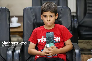 گزارش تصویری | دیدار آیت الله علم الهدی با خانواده شهدای هوافضای سپاه در جنگ ۱۲ روزه