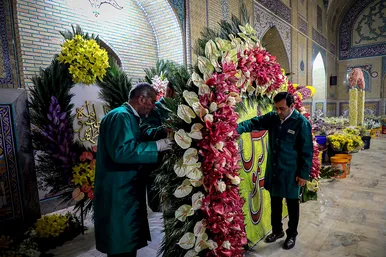 چراغانی و گل آرایی حرم مطهر رضوی به مناسبت میلاد امام رضا (ع)