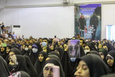 اجتماع دانشجویان بسیجی در دانشگاه فردوسی