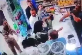 حکم جلب فردی که به شکل نامتعارف نهی&zwnj; از&zwnj; منکر کرده بود صادر شد + ویدئو