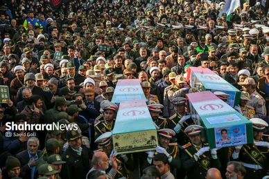 گزارش تصویری | تشییع پیکرهای مطهر ۴ شهید مرزبانی و دفاع مقدس در مشهد (۷ بهمن ۱۴۰۳)