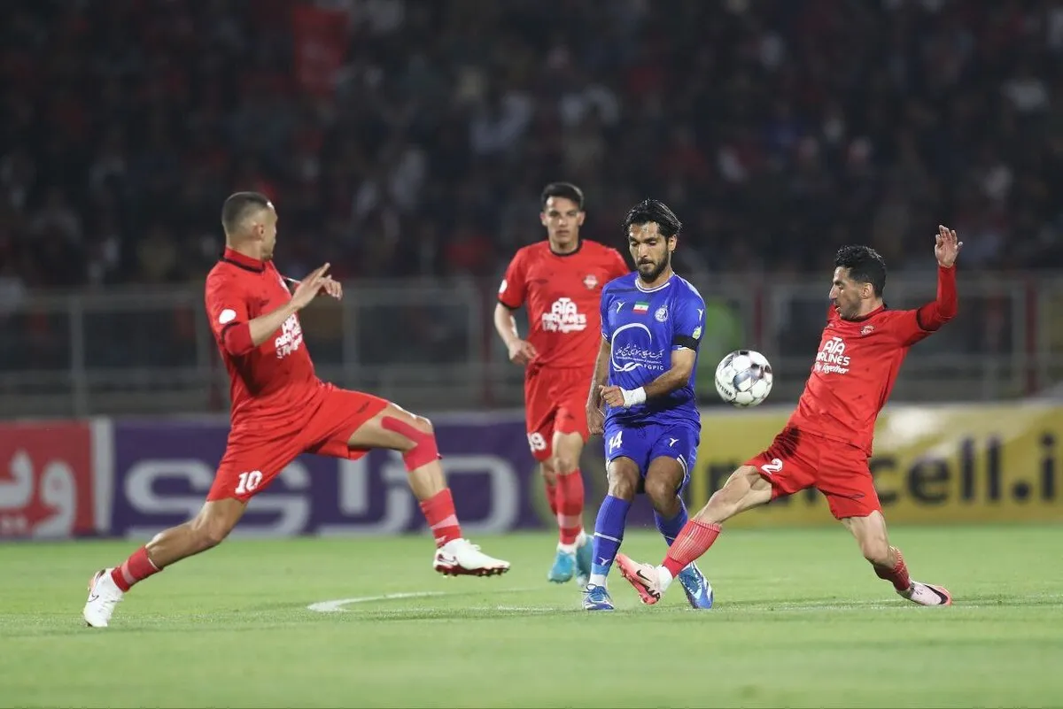 انتقاد هواداران استقلال از عملکرد مرادمند و نیک‌نفس