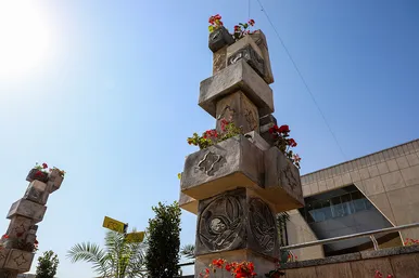 مشهد در آستانه بهار 1402