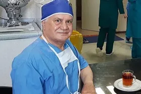 ویدئو | لحظه سکته پزشک معروف مشهدی