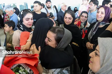 عکس‌های بازگشت اولین کاروان حجاج خراسانی به مشهد