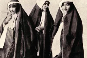 سیده ملک&zwnj;خاتون، نخستین زن شیعه&zwnj; که تاج حکمرانی بر سر گذاشت