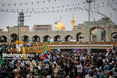 تحویل سال ۱۴۰۳ در حرم مطهر امام رضا (ع) و خیابان‌های منتهی به حرم
