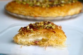 دستور پخت شیرینی خوشمزه &laquo;کنافه&raquo;