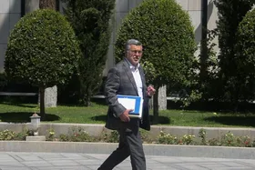 پاسخ وزیر بهداشت به مطالبات پرستاران | بهبود شرایط کاری و معیشتی در اولویت است