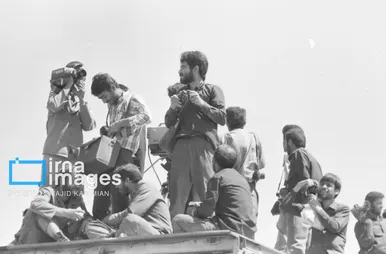 گزارش تصویری | عکس‌های منتشرنشده از نخستین سالگرد ارتحال امام خمینی (ره) خرداد ۱۳۶۹