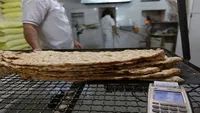قیمت چند برابری نان سنگک و بربری در اسنپ‌فود و نانوایی‌ها + تصاویر