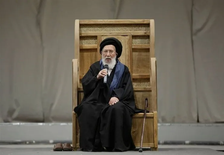 آیت الله سیدان: استقامت در انجام واجبات الهی زمینه‌ساز رشد و تعالی انسان است