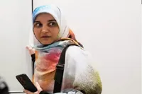 بررسی پرونده بازداشت غيرقانونی مهديه اسفندياری در فرانسه در برنامه «تهران ۲۰»