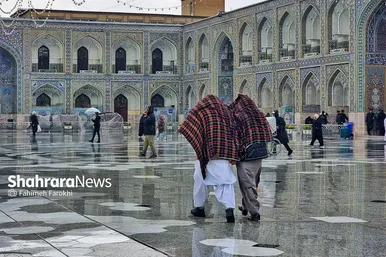 گزارش تصویری | حال و هوای بارانی حرم امام رضا (ع) (۱۹ اسفند ۱۴۰۳)