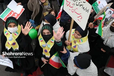 گزارش تصویری حضور باشکوه مردم مشهد در راهپیمایی ۲۲ بهمن