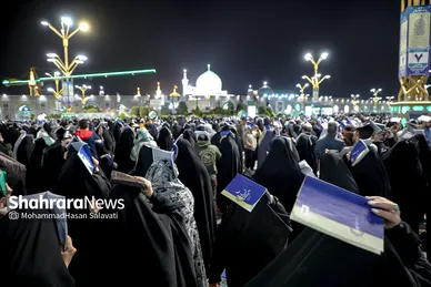 مراسم احیاء شب ۱۹ ماه رمضان در حرم مطهر رضوی